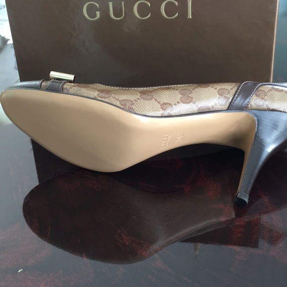 Heels - Picture 5 of 6